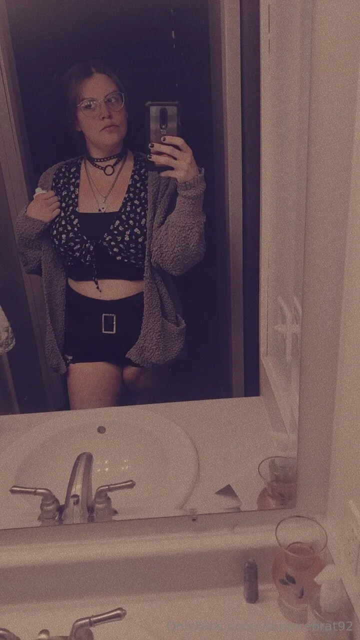 Vampire Brat OnlyFans exclusive photo 4 - vampirebrat92 premium content