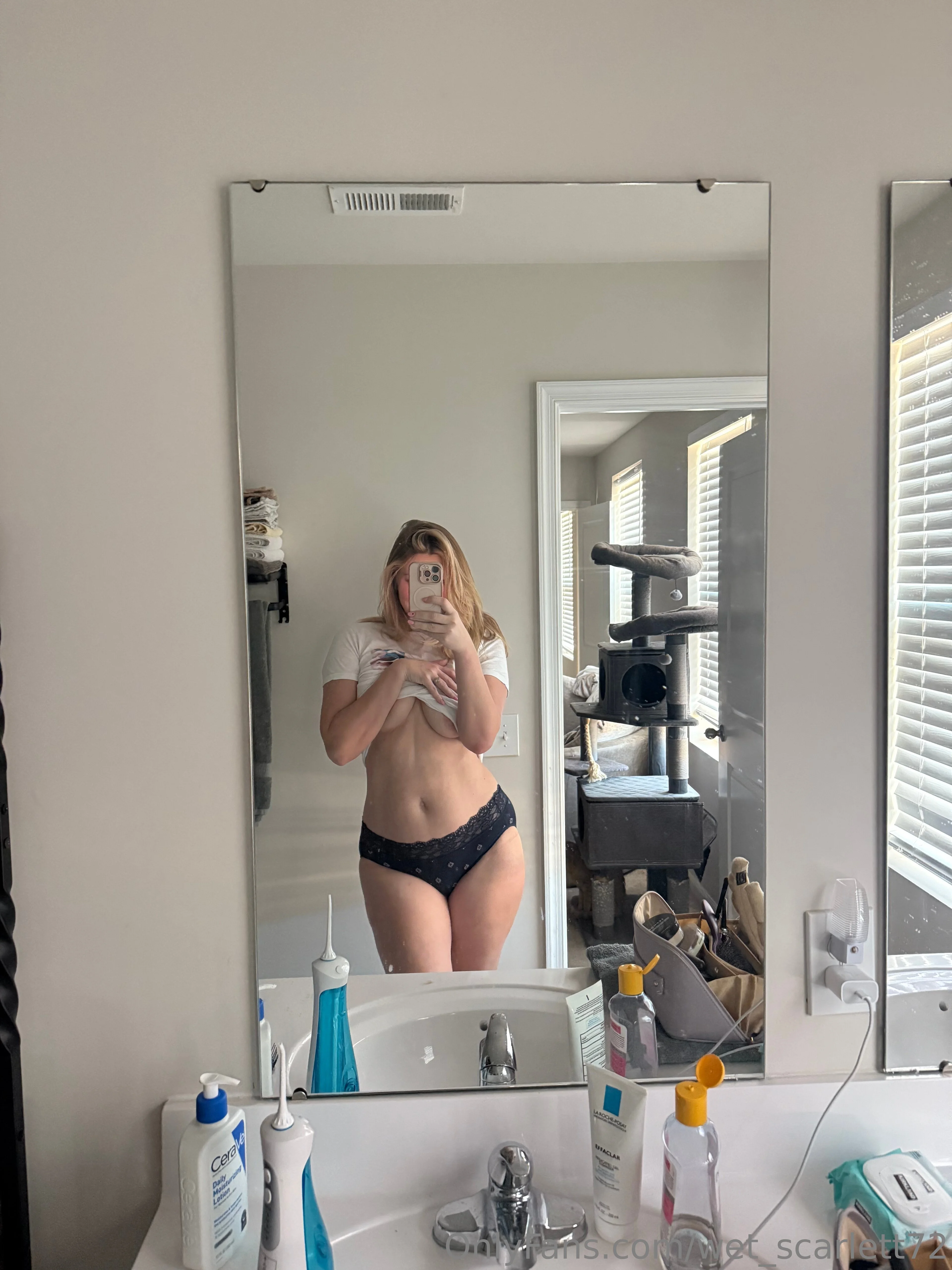 Scarlett Rose OnlyFans exclusive photo 13 - wet_scarlett72 premium content