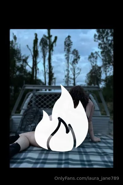 🖤Emaleigh🖤 OnlyFans exclusive photo 5 - laura_jane789 premium content