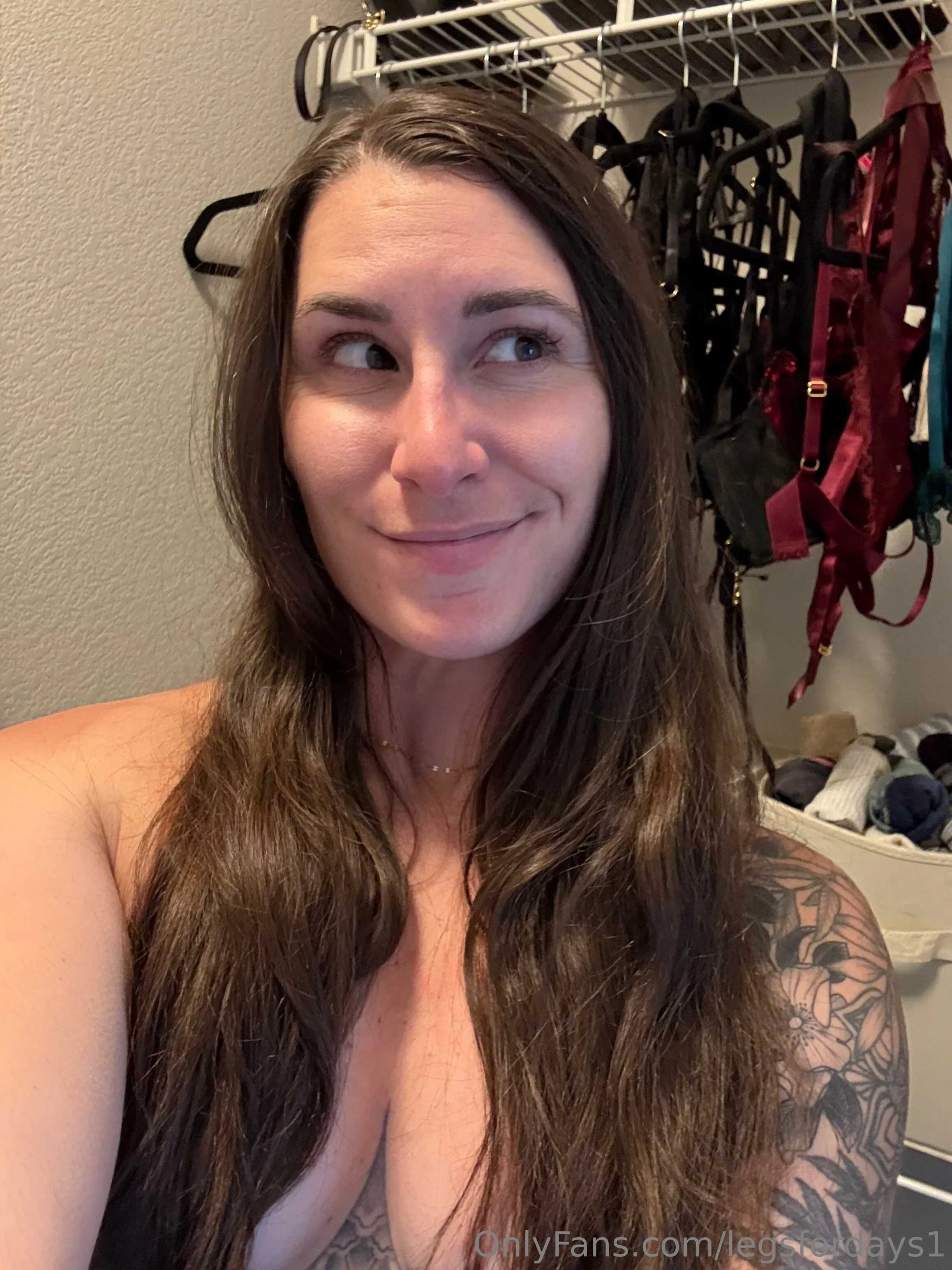 Lauren🏔️ OnlyFans exclusive photo 22 - legsfordays1 premium content