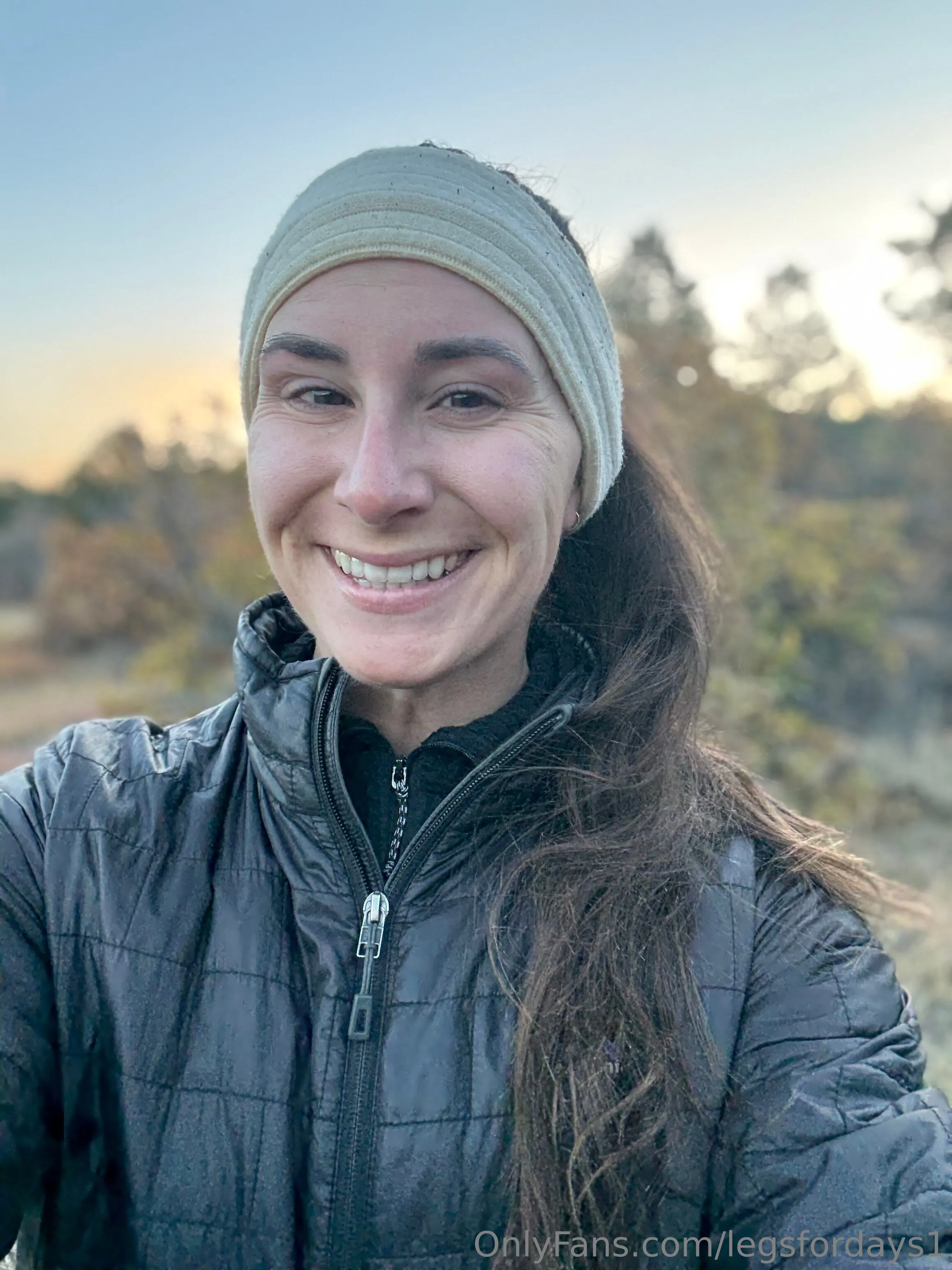 Lauren🏔️ OnlyFans exclusive photo 4 - legsfordays1 premium content