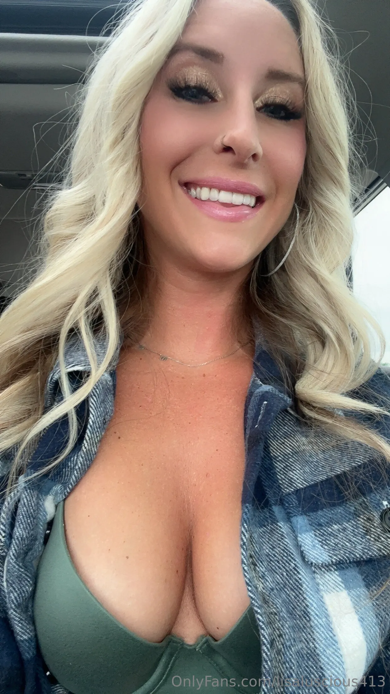 Lisa Luxis OnlyFans exclusive photo 14 - lisaluscious413 premium content