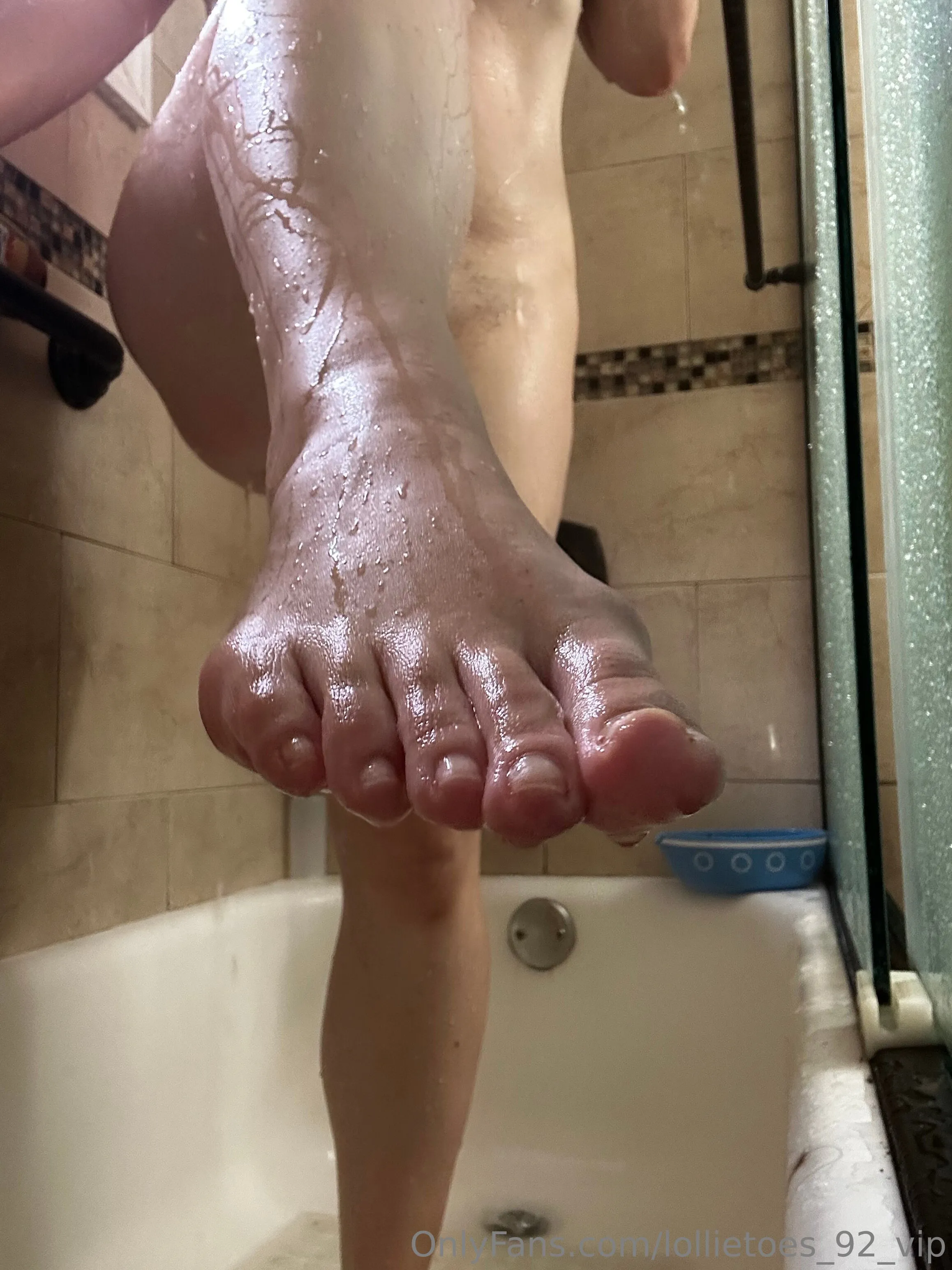 Barefoot Beauty 💕Naomi Black🐾TOP 7.5% OnlyFans exclusive photo 1 - lollietoes_92_vip premium content