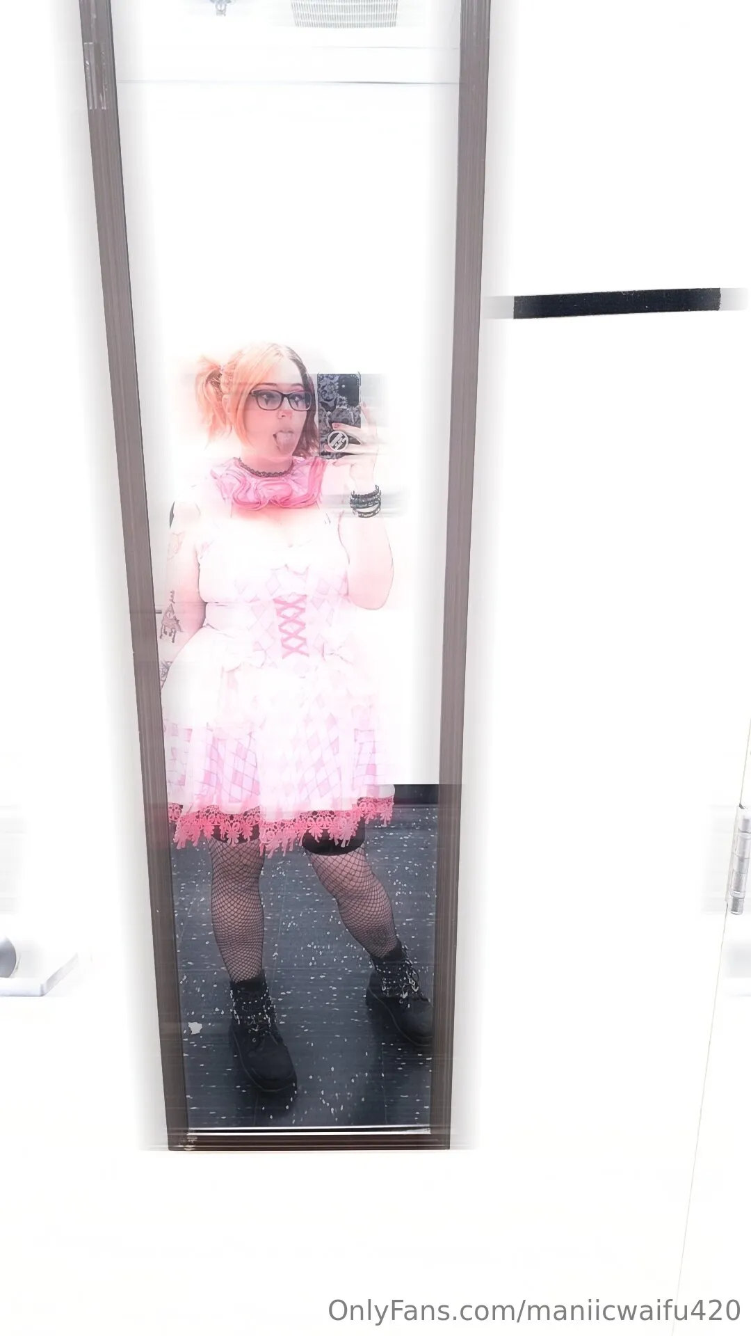 xXxSuccubusxXx OnlyFans exclusive photo 16 - maniicwaifu420 premium content