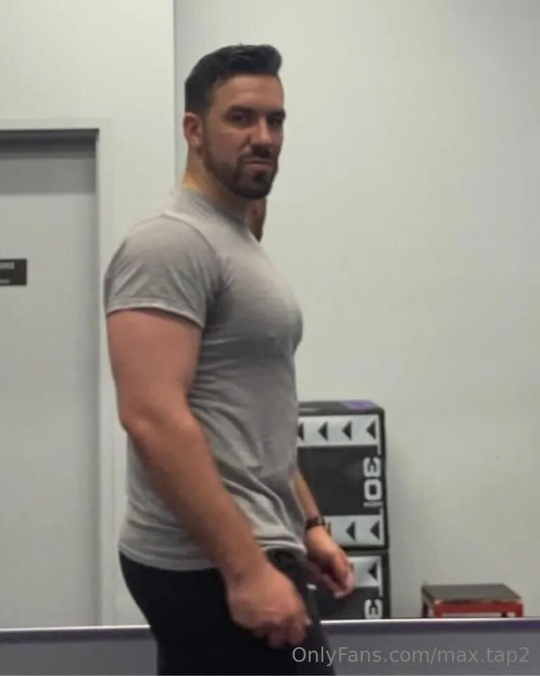 Isaac OnlyFans exclusive photo 19 - max.tap2 premium content