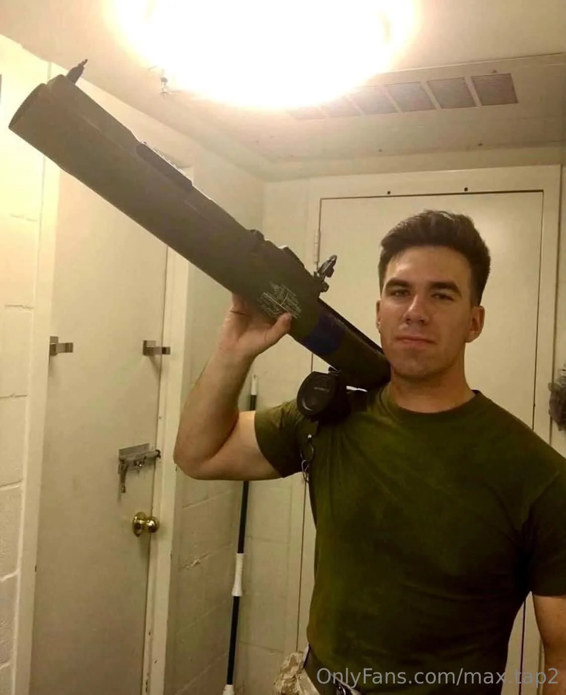 Isaac OnlyFans exclusive photo 12 - max.tap2 premium content