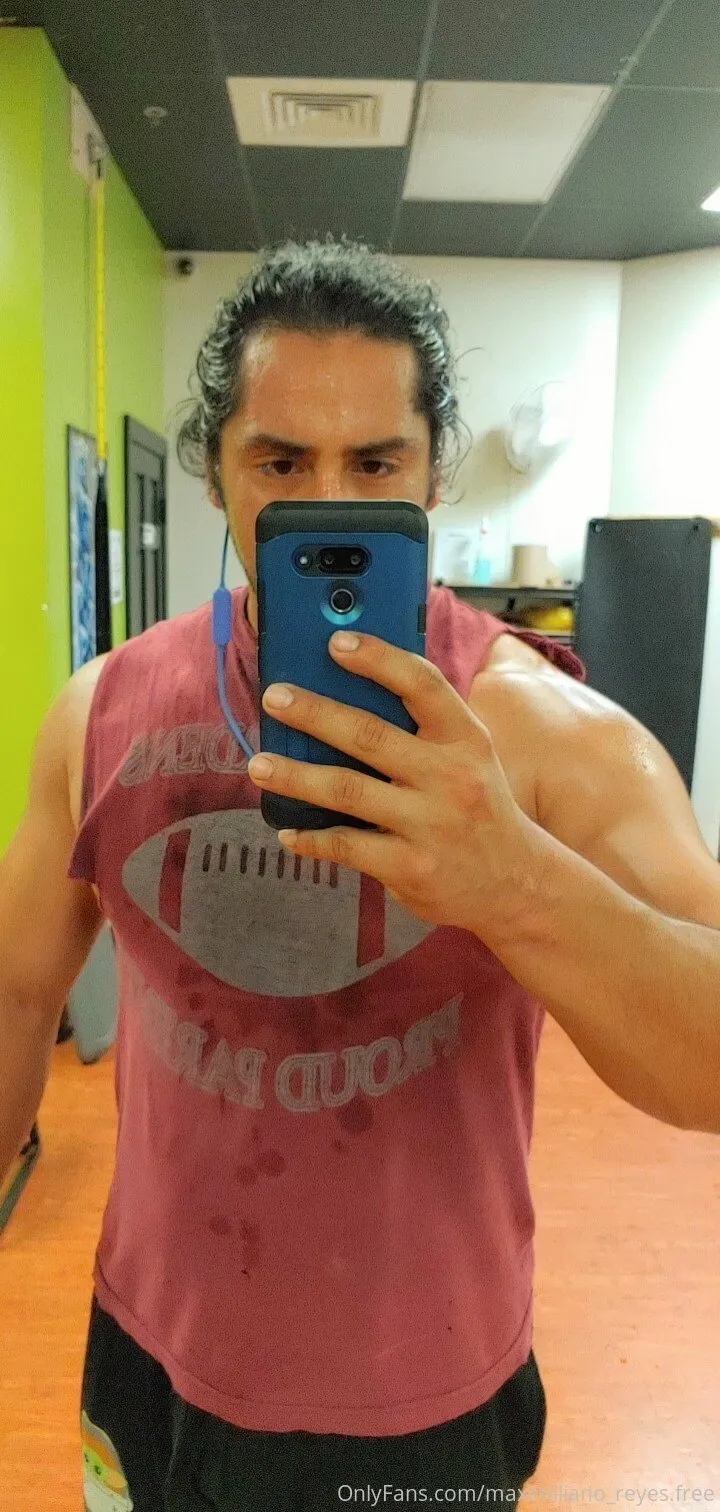 Spaniard Adonis Free OnlyFans exclusive photo 11 - maximiliano_reyes.free premium content