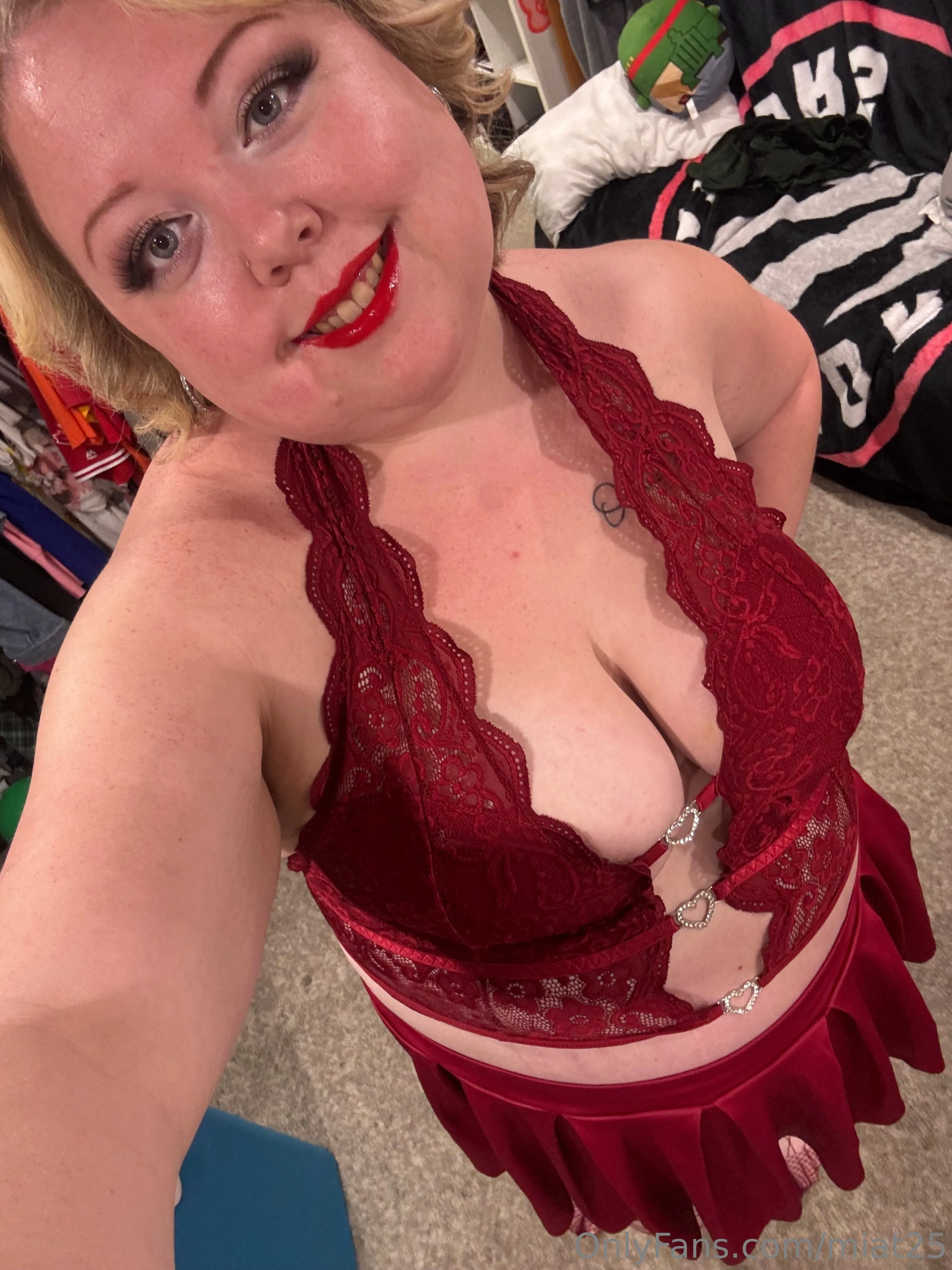 Mia OnlyFans exclusive photo 15 - miat25 premium content