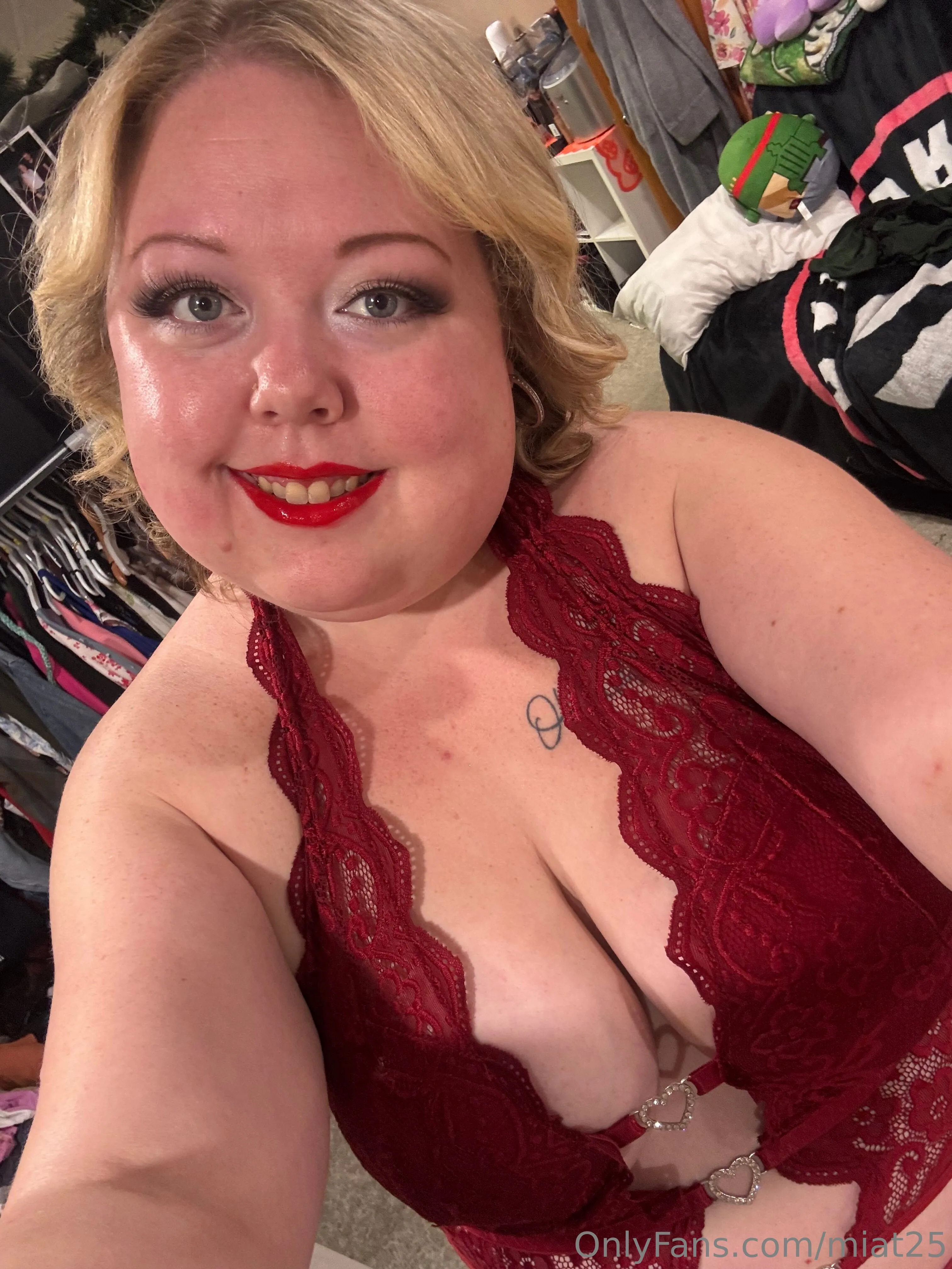 Mia OnlyFans exclusive photo 14 - miat25 premium content