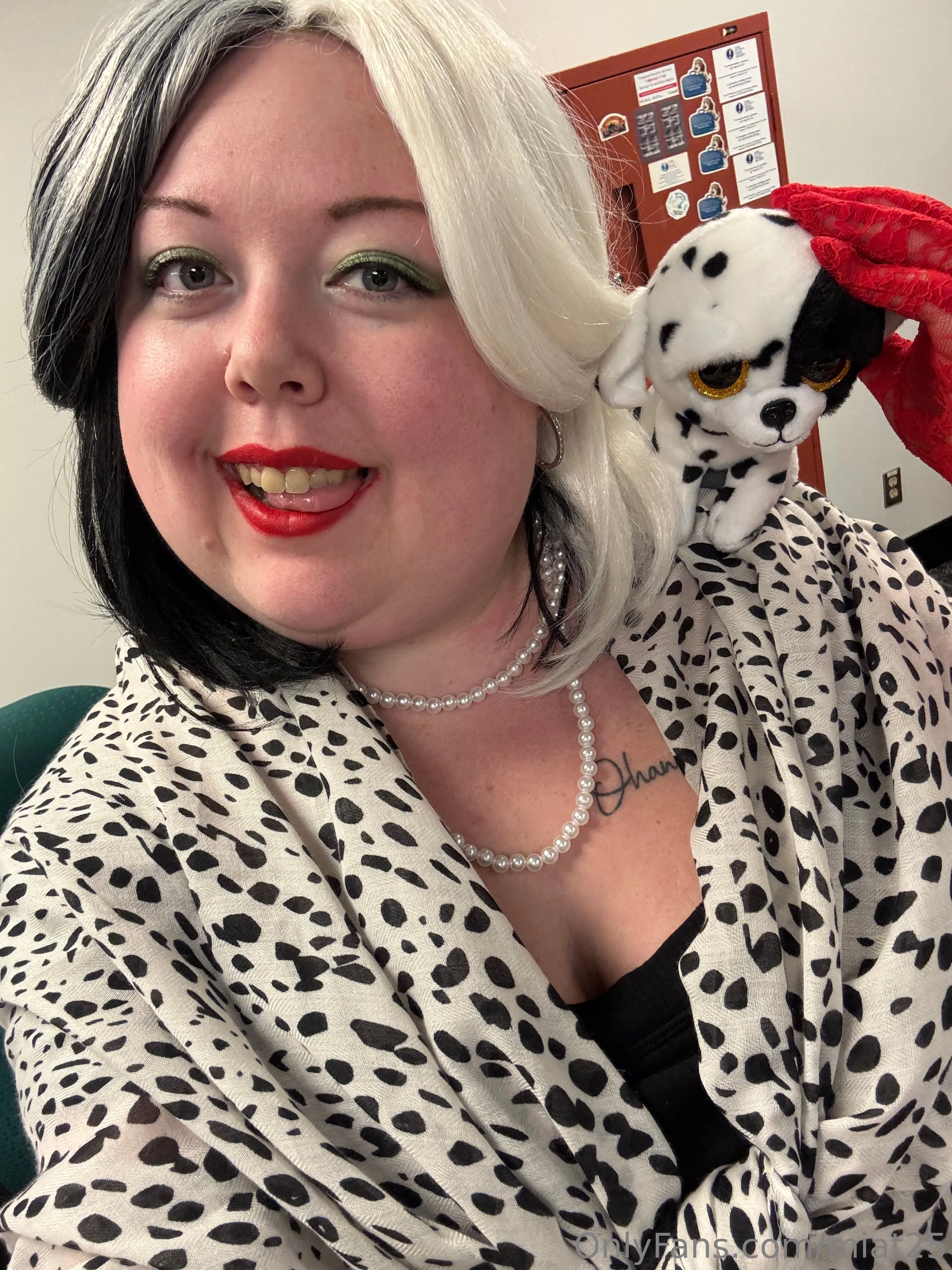 Mia OnlyFans exclusive photo 12 - miat25 premium content