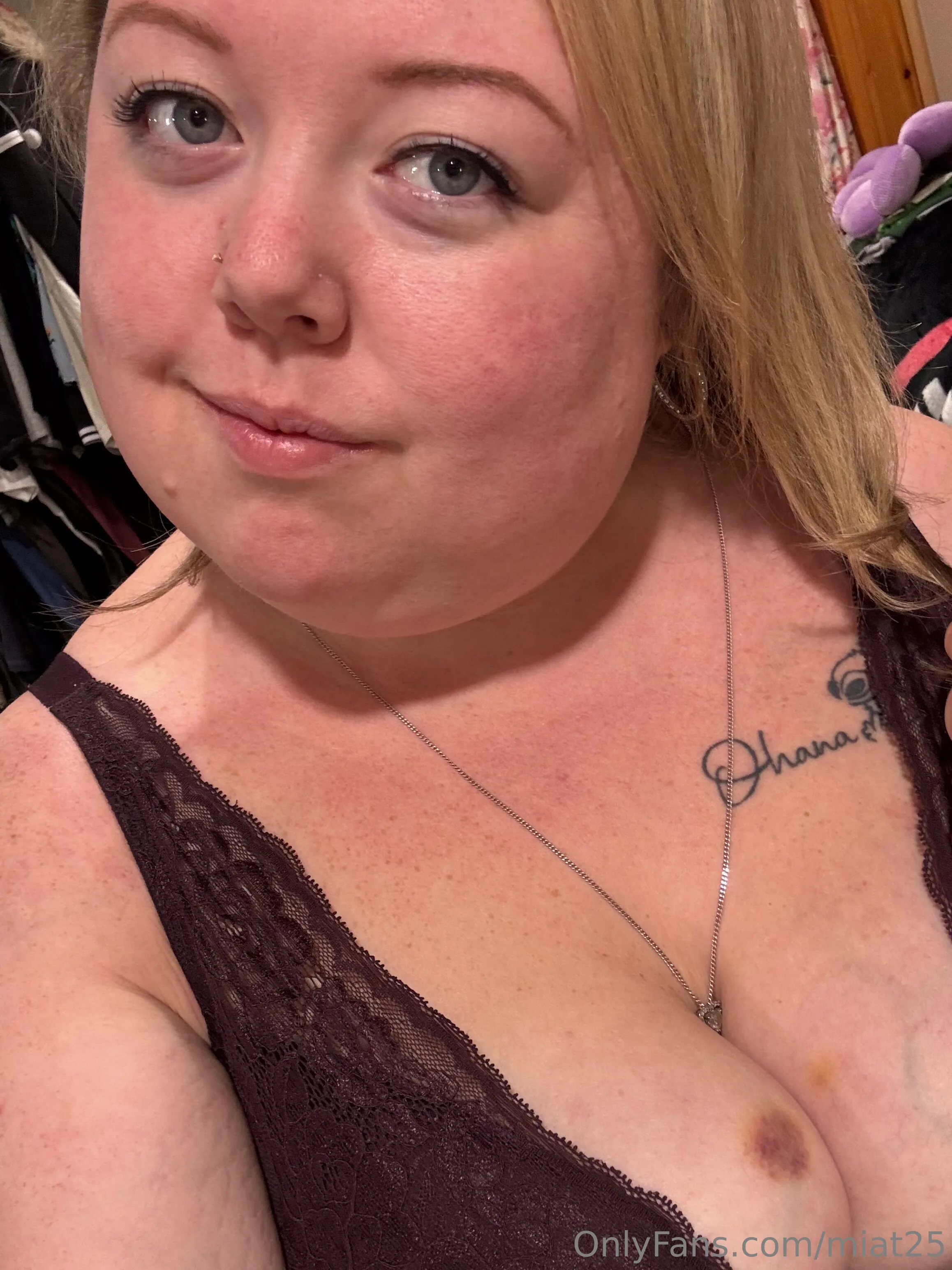 Mia OnlyFans exclusive photo 3 - miat25 premium content