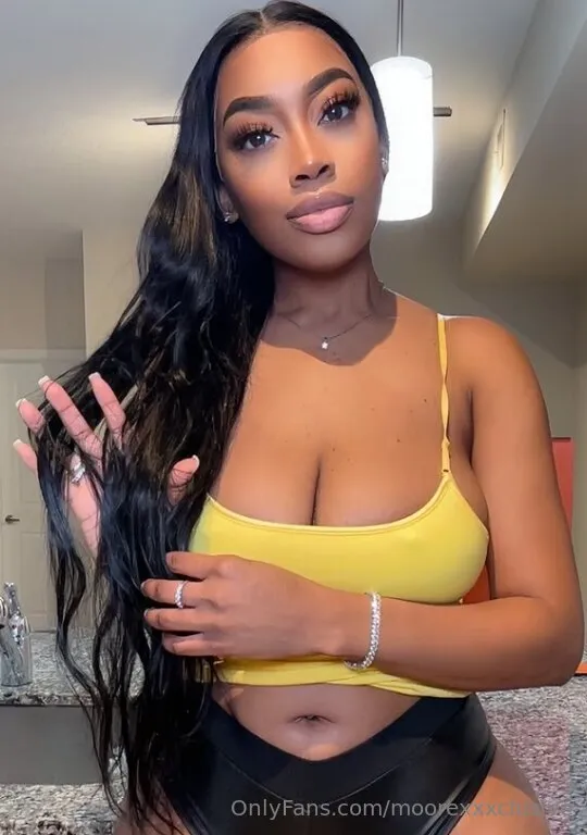 Anne Moore OnlyFans exclusive photo 24 - moorexxxclusive premium content