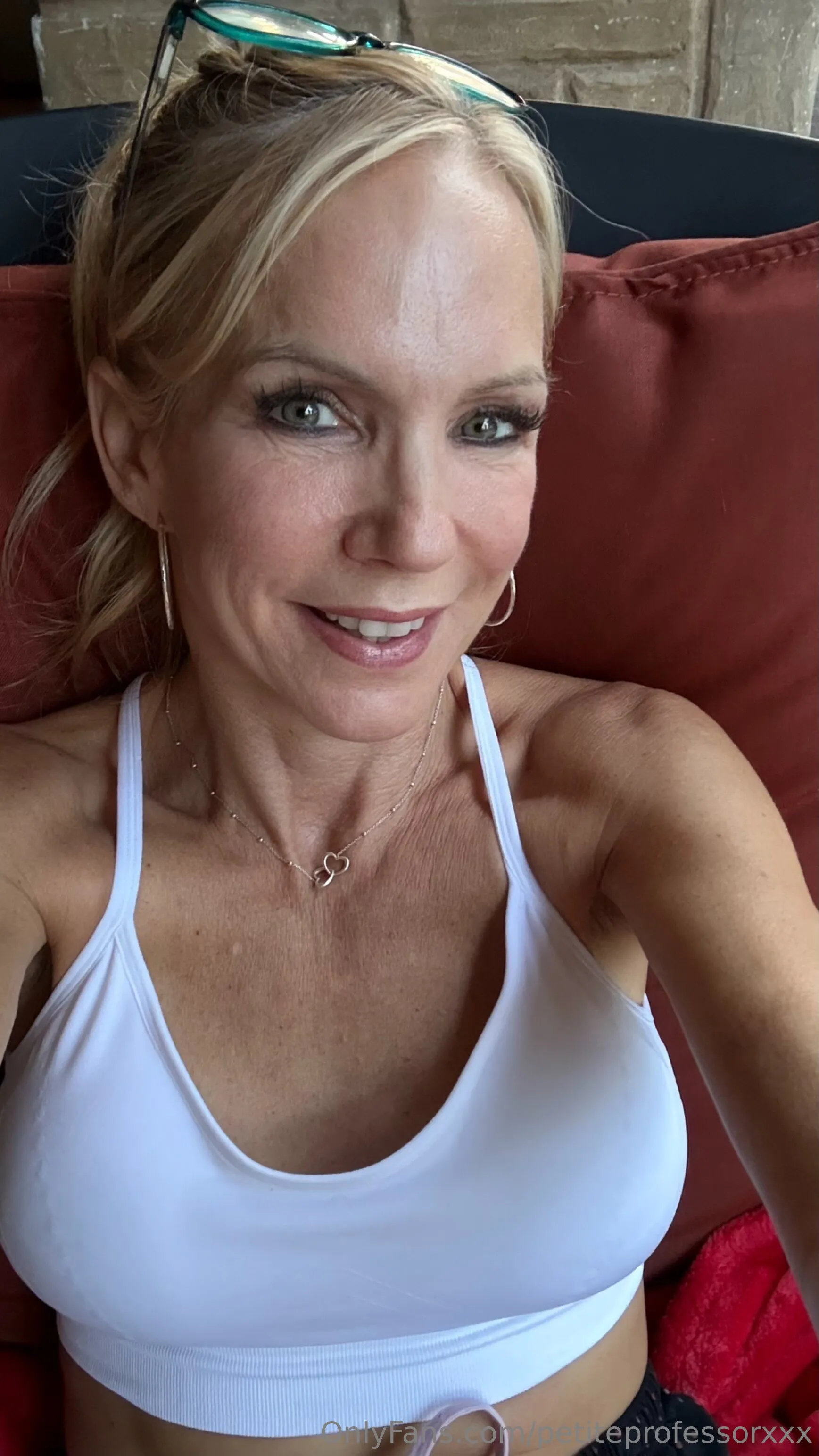 Bella Bare OnlyFans exclusive photo 13 - petiteprofessorxxx premium content