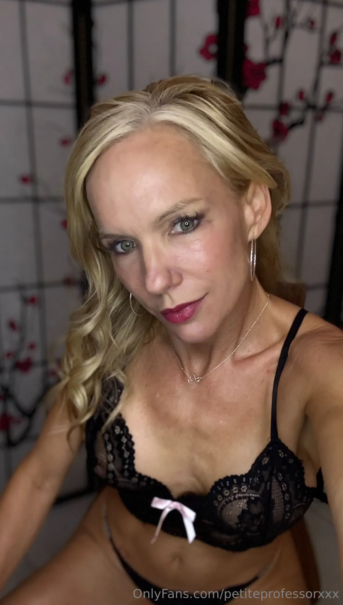 Bella Bare OnlyFans exclusive photo 11 - petiteprofessorxxx premium content