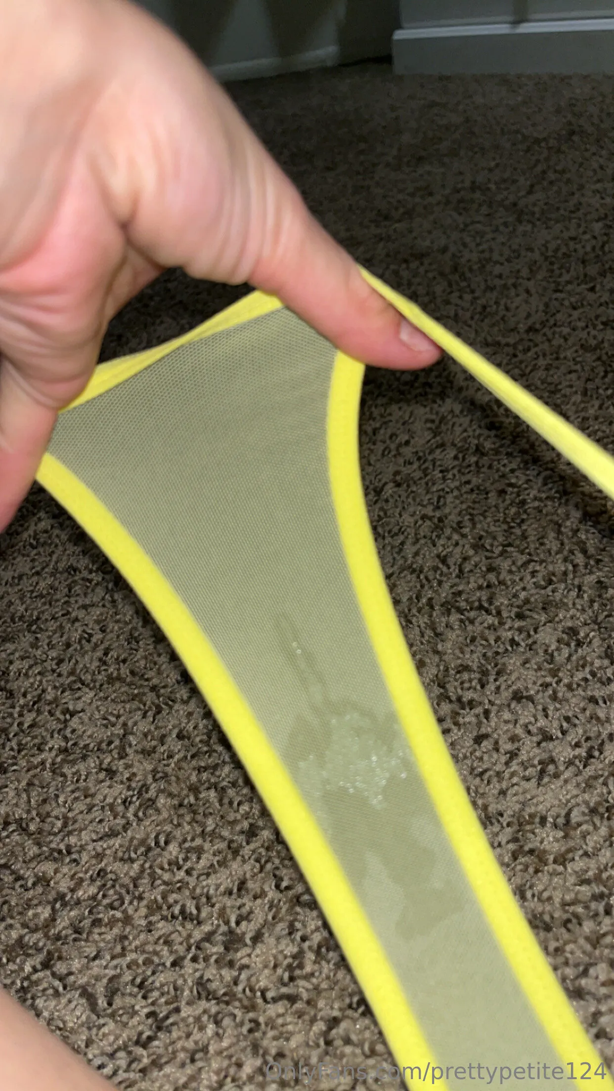 Lil Mama💋🌬️ OnlyFans exclusive photo 3 - prettypetite124 premium content