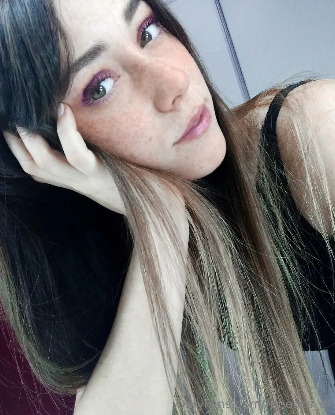 Rebecca sauri OnlyFans exclusive photo 8 - rebecca_of premium content