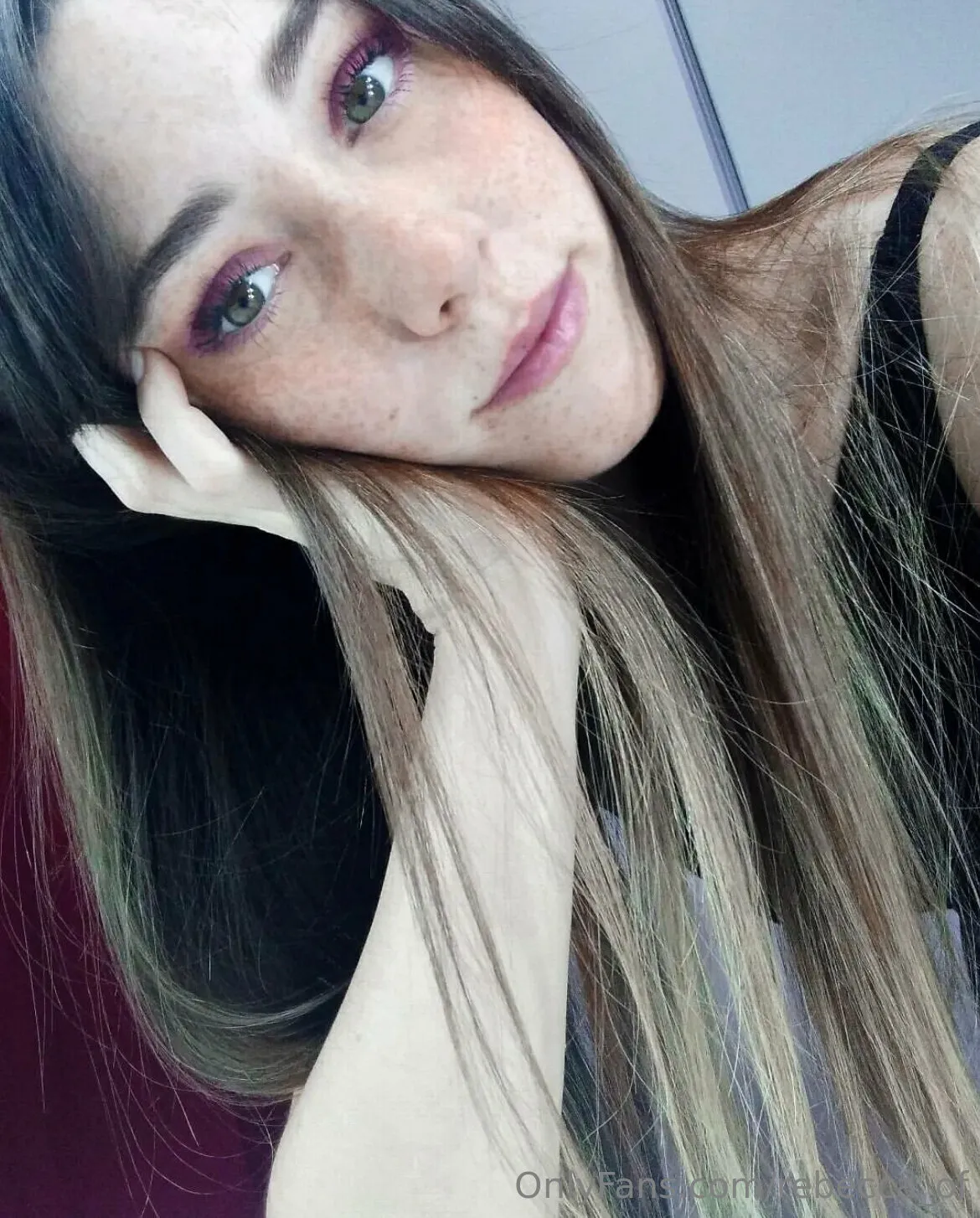 Rebecca sauri OnlyFans exclusive photo 7 - rebecca_of premium content