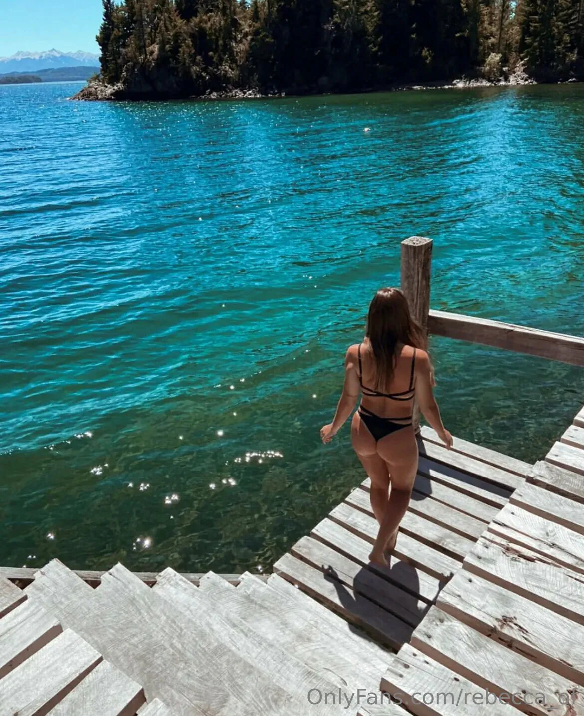 Rebecca sauri OnlyFans exclusive photo 4 - rebecca_of premium content
