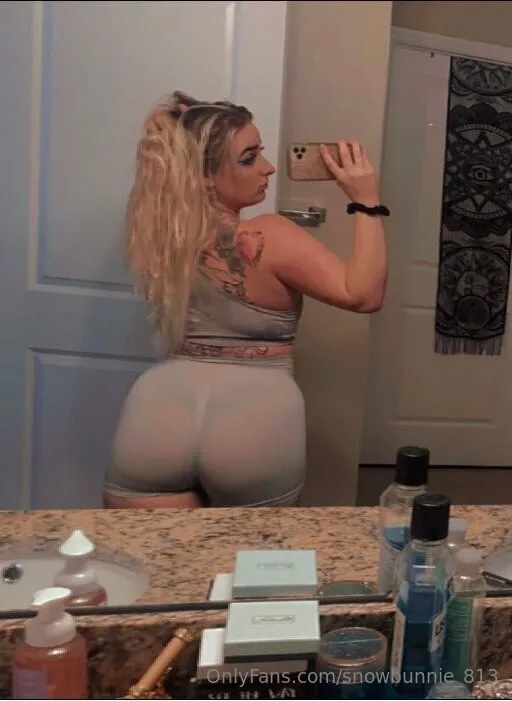 Baddie OnlyFans exclusive photo 8 - snowbunnie_813 premium content