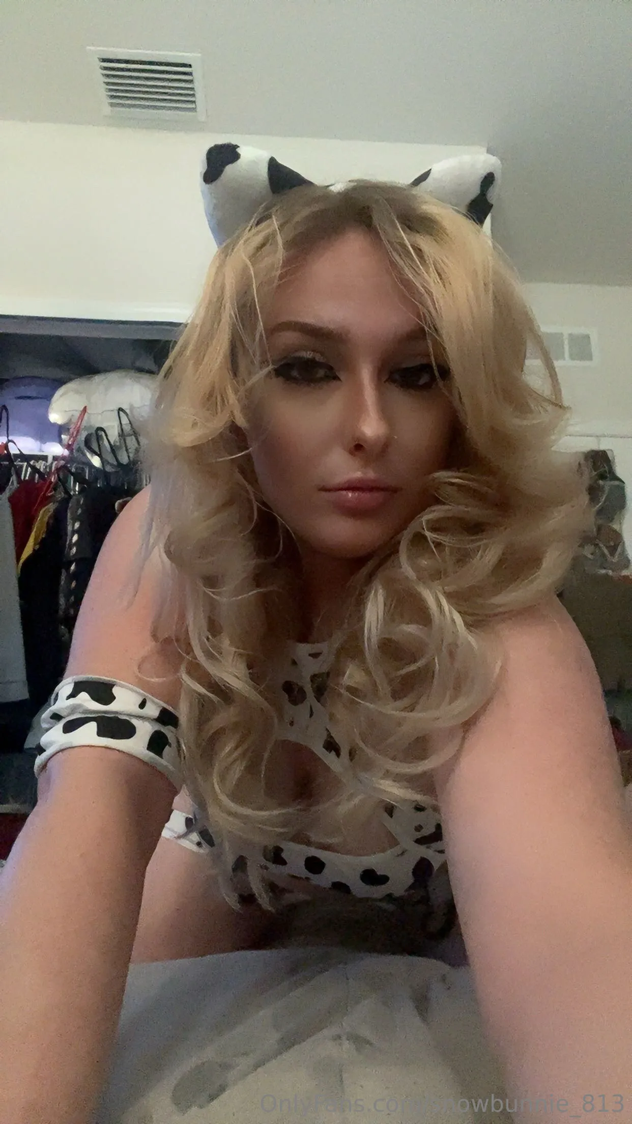 Baddie OnlyFans exclusive photo 2 - snowbunnie_813 premium content