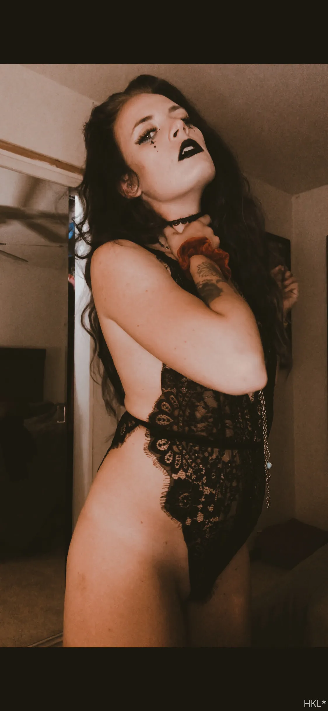 HollyGirl🖤 OnlyFans exclusive photo 42 - tats_n_ass54 premium content