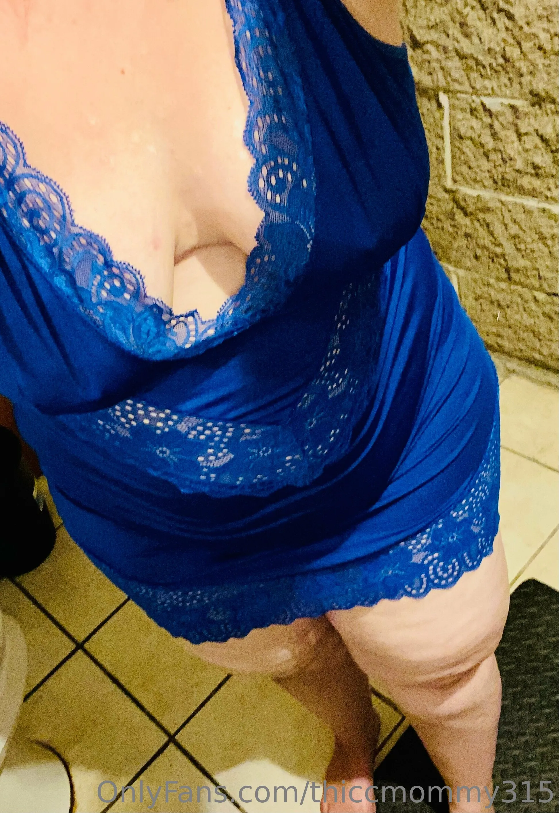 ThiccMommyWithABody’s Video Store OnlyFans exclusive photo 17 - thiccmommy315 premium content