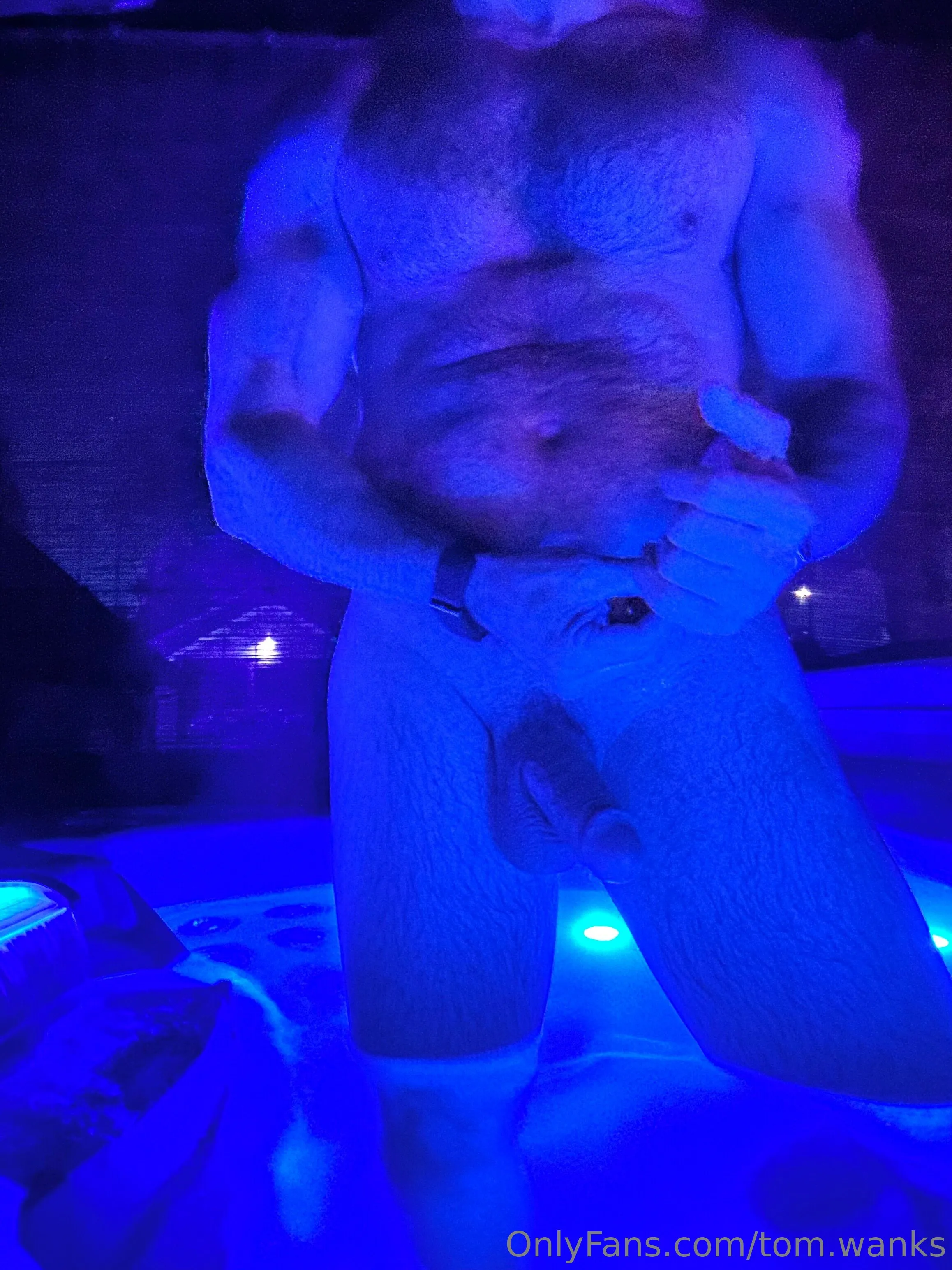 Tom Wanks OnlyFans exclusive photo 3 - tom.wanks premium content