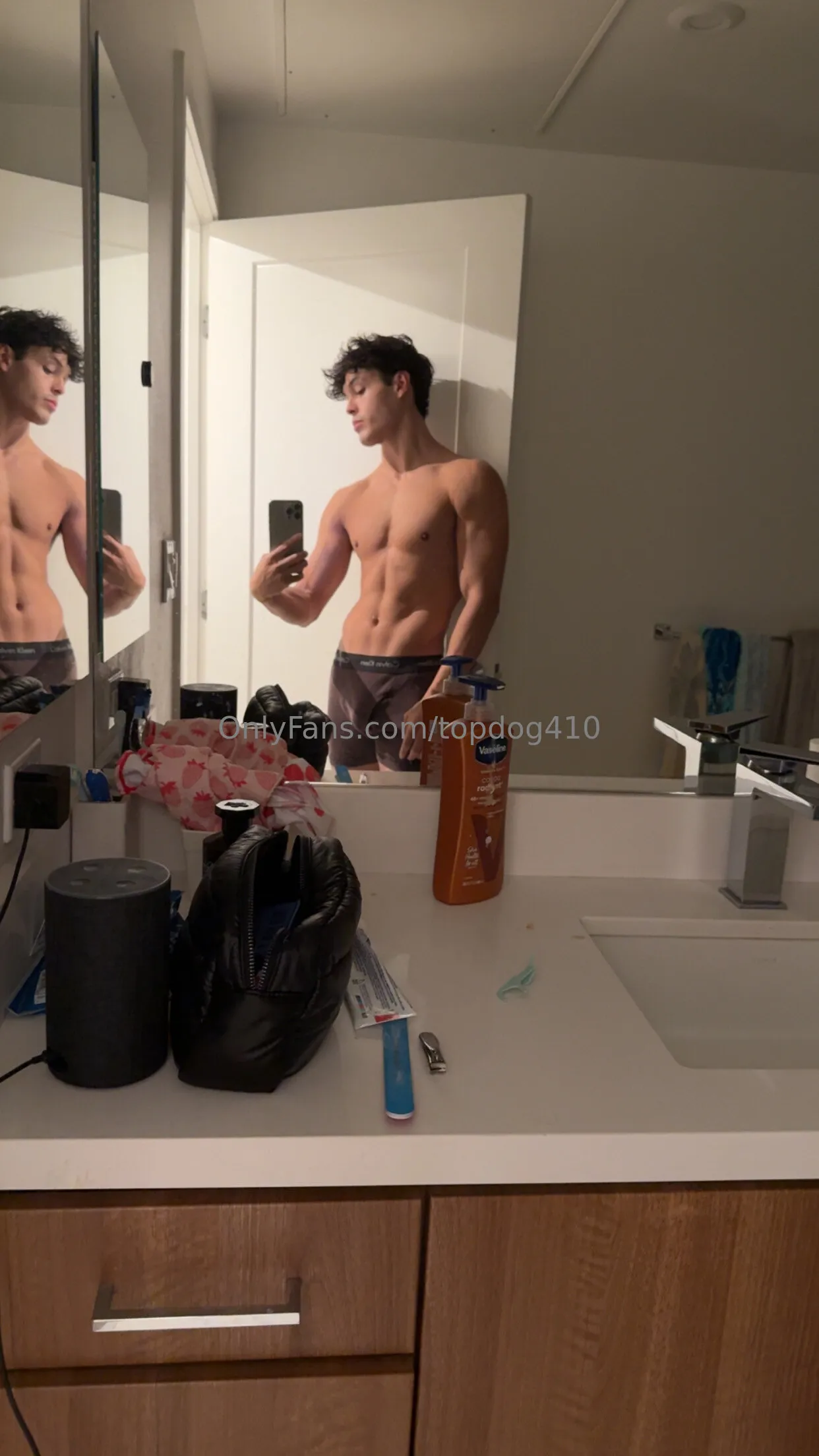 Chris 😏 OnlyFans exclusive photo 9 - topdog410 premium content