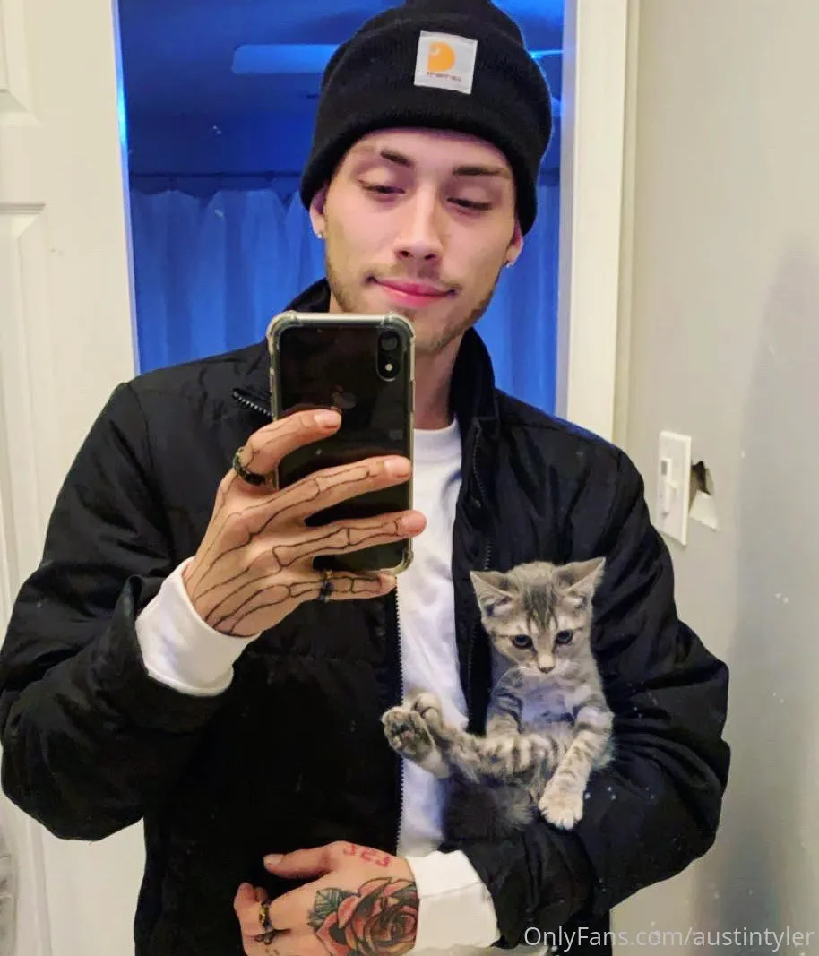 Tyler stone OnlyFans exclusive photo 17 - tyler_stone premium content