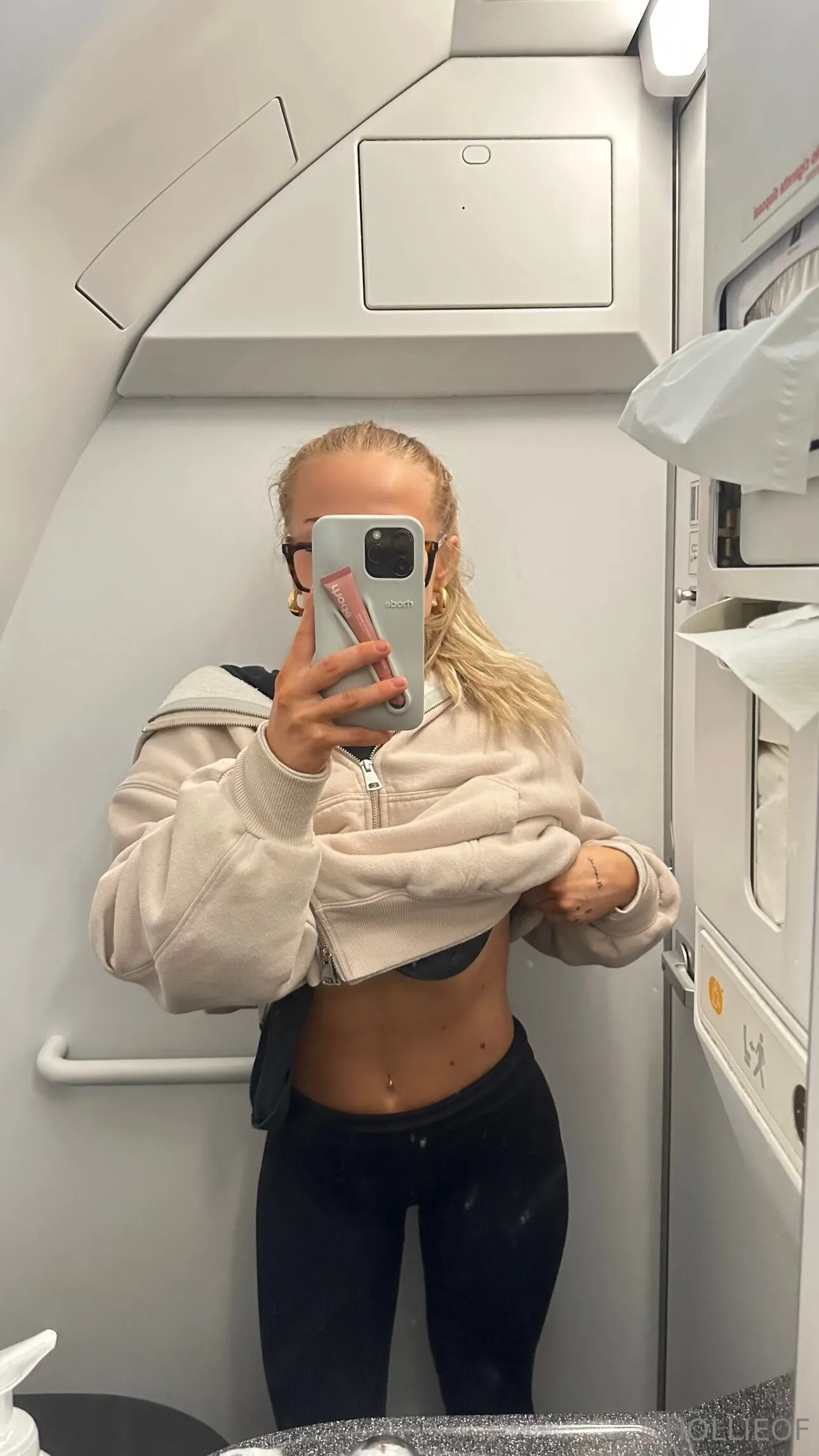 Hollie 👧🏼💘 OnlyFans exclusive photo 10 - urfavehollie premium content